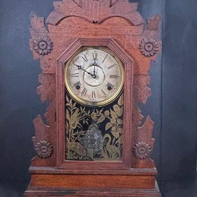 LOT 85: Antique Wm. L. Gilbert Clock Co. Palor Mantle Clock