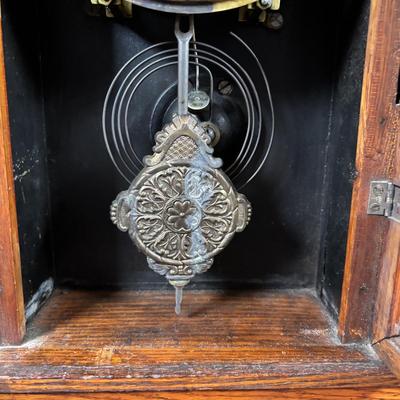 LOT 85: Antique Wm. L. Gilbert Clock Co. Palor Mantle Clock