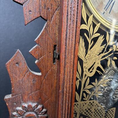 LOT 85: Antique Wm. L. Gilbert Clock Co. Palor Mantle Clock