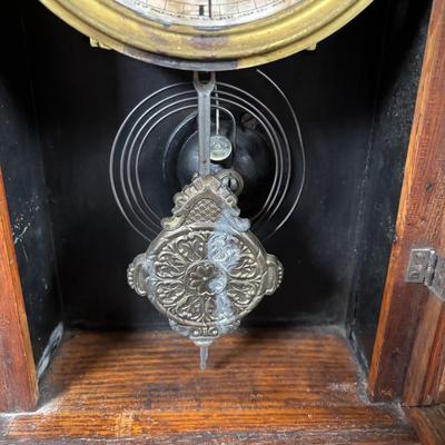 LOT 85: Antique Wm. L. Gilbert Clock Co. Palor Mantle Clock