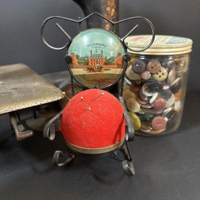 LOT 87: Vintage Singer Sewing Machine, Button & Souvenir Rocking Chair Pin Cushion