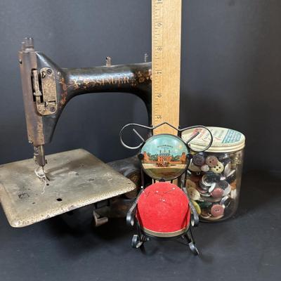 LOT 87: Vintage Singer Sewing Machine, Button & Souvenir Rocking Chair Pin Cushion