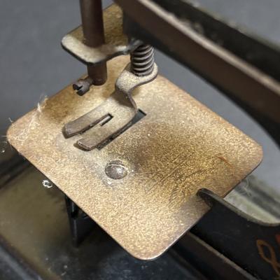 LOT 92: Vintage Casige Childrens Toy Sewing Machine, Germany
