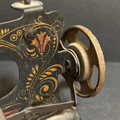 LOT 94: Made in Germany Hand Crank Toy Sewing Machine & Miniature China Dog Pin Cushion