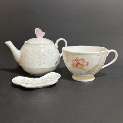 LOT 101: Lenox Collection: Butterfly Meadow Stackable Tea for One including Teapot Tea Pot, Teacup & Teabag Holder, Mickey Mouse,...