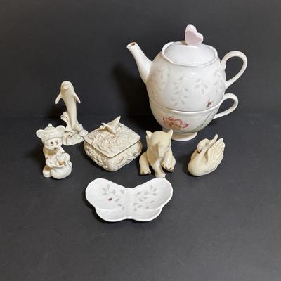 LOT 101: Lenox Collection: Butterfly Meadow Stackable Tea for One including Teapot Tea Pot, Teacup & Teabag Holder, Mickey Mouse,...