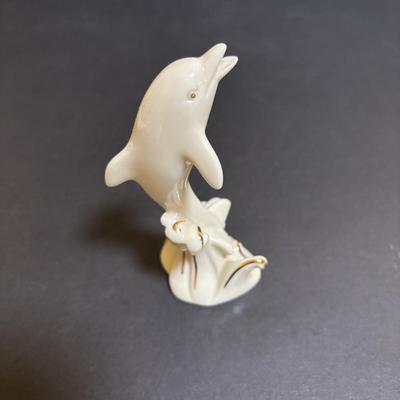 LOT 101: Lenox Collection: Butterfly Meadow Stackable Tea for One including Teapot Tea Pot, Teacup & Teabag Holder, Mickey Mouse,...