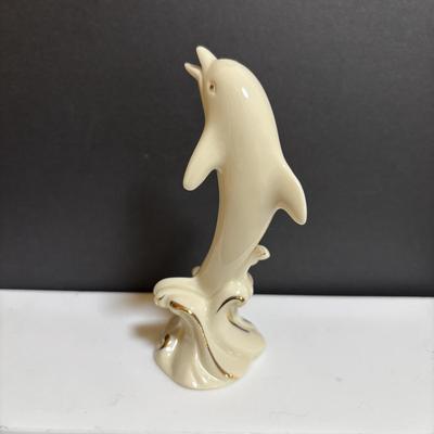 LOT 101: Lenox Collection: Butterfly Meadow Stackable Tea for One including Teapot Tea Pot, Teacup & Teabag Holder, Mickey Mouse,...