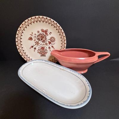 LOT 102: Vintage West Bend Nesting Aluminum Canister Set, Sifter and Kitchen Utensils/Gadgets, Wooden Wall Box & More