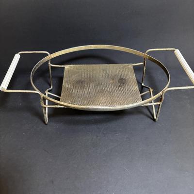 LOT 103: Pyrex Collection: Hamilton Beach White Mixing Bowl, Golden Hearts Casserole w/Warming Cradle, Early American Casserole Dish...