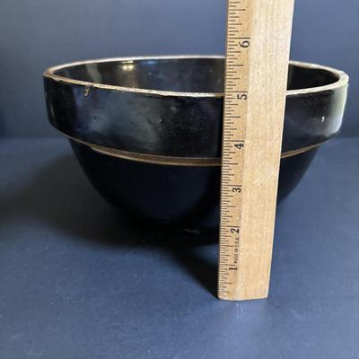 LOT 105: Vintage Brown Glazed Stoneware Mixing Bowls