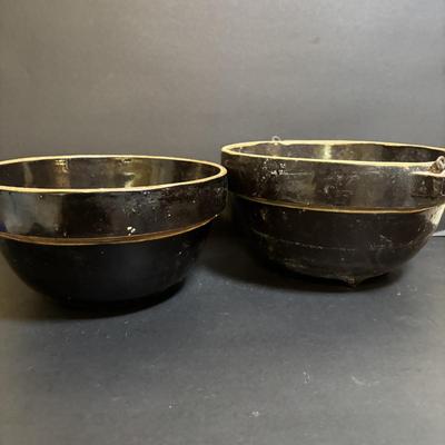 LOT 105: Vintage Brown Glazed Stoneware Mixing Bowls