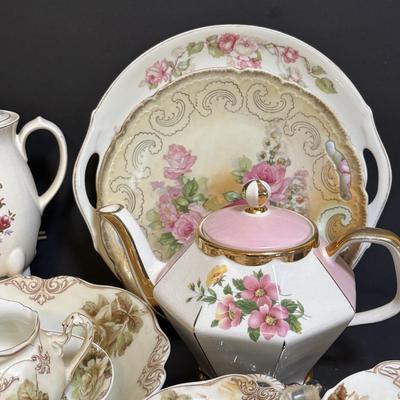 LOT 106: Antique Porcelain OHME Hermann Old Ivory Silesia Germany China, Octagonal Teapot by Gibbons of England, Electric Teapot, Bavaria...