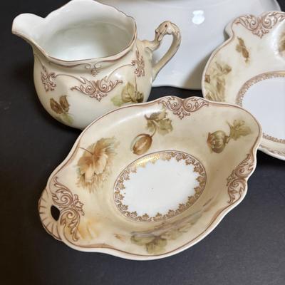 LOT 106: Antique Porcelain OHME Hermann Old Ivory Silesia Germany China, Octagonal Teapot by Gibbons of England, Electric Teapot, Bavaria...