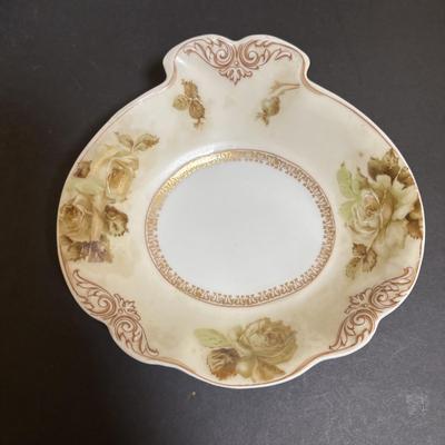 LOT 106: Antique Porcelain OHME Hermann Old Ivory Silesia Germany China, Octagonal Teapot by Gibbons of England, Electric Teapot, Bavaria...