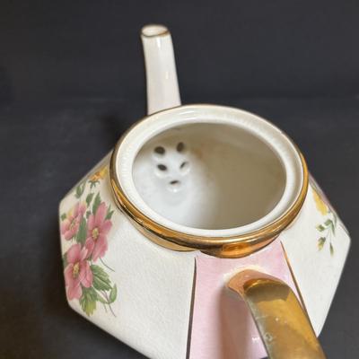 LOT 106: Antique Porcelain OHME Hermann Old Ivory Silesia Germany China, Octagonal Teapot by Gibbons of England, Electric Teapot, Bavaria...