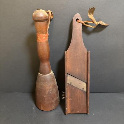LOT 108: Antique Primitive Wooden Kitchen Tool: Shredder/Slicers, Rolling Pin, Juicer