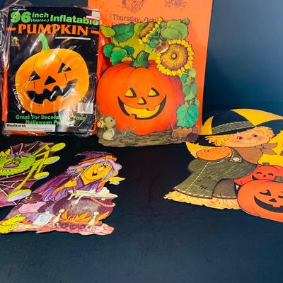 LOT 109: Large Assortment of Vintage Halloween Party Decorations and Supplies