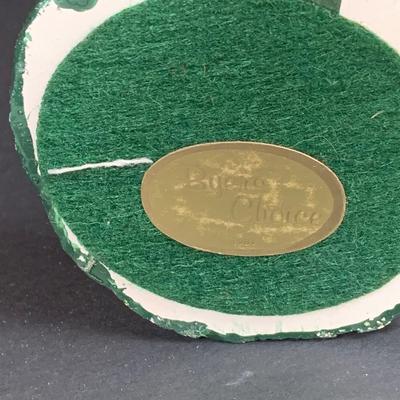 LOT 115: Collection of Four (4) Vintage Byers Choice Caroler Two (2) Women with Muff Hand Warmers and Two (2) Men with Sheet Music all...