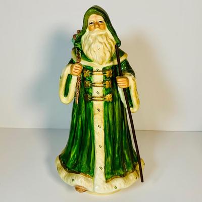 LOT 118: Collection of Irish Santas Including Danbury Mint "Irish Santa" , Lefton Christmas In Killerney Music Box and More