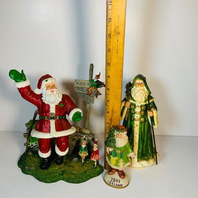 LOT 118: Collection of Irish Santas Including Danbury Mint "Irish Santa" , Lefton Christmas In Killerney Music Box and More