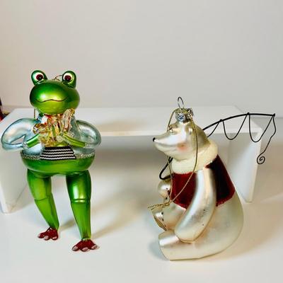 LOT 119: Beautiful Spun Glass Ornaments, Including Christmas Tree, Pulled Glass Animals, Blown Glass Ornaments and More