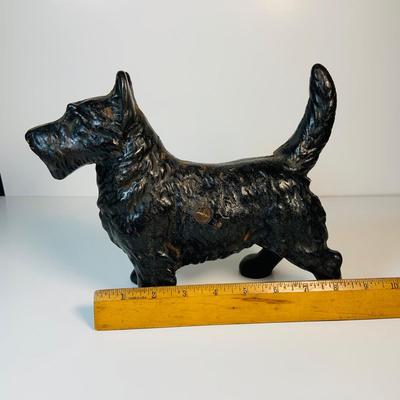 LOT121: Cast Iron Scottie Dog Door Stop