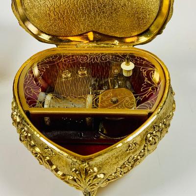 LOT124: Collection of VIntage Victorian Inspired Music Boxes/Trinket Boxes - San Francisco Music Box Co "Lara's Theme" Pop...