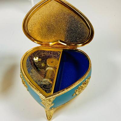 LOT124: Collection of VIntage Victorian Inspired Music Boxes/Trinket Boxes - San Francisco Music Box Co "Lara's Theme" Pop...