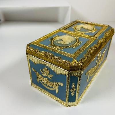 LOT124: Collection of VIntage Victorian Inspired Music Boxes/Trinket Boxes - San Francisco Music Box Co "Lara's Theme" Pop...