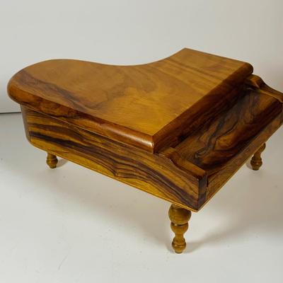 LOT 126: Collection of Wooden Music Boxes Including a Grand Piano Shaped Box, a Floral Inlay Box by Reuge and Lasercraft Carved Music Box