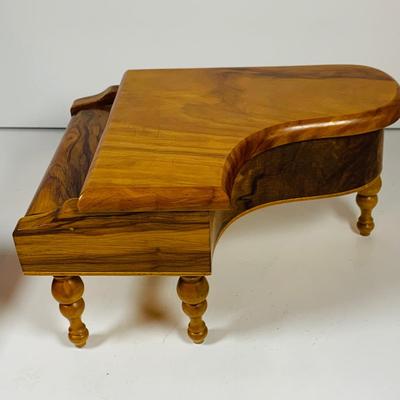 LOT 126: Collection of Wooden Music Boxes Including a Grand Piano Shaped Box, a Floral Inlay Box by Reuge and Lasercraft Carved Music Box