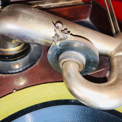 LOT 127: Victor Talking Machine - Victrola Model VV - XA- 356123 with Needle Cup, Crank, Stylus and Lots of 78 Vinyl Reords