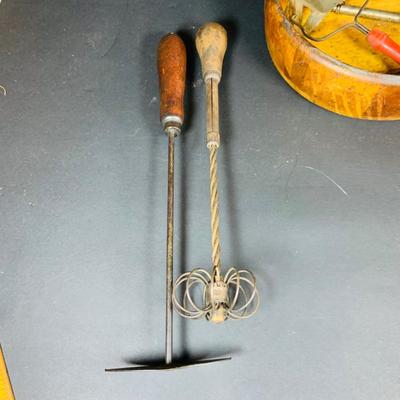 LOT 131: Vintage and Unusual Kitchen Gadgets; Planter’s Peanuts Serving Bowls and a Perfection Nutcracker and Wooden Bowl