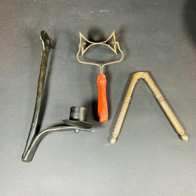 LOT 131: Vintage and Unusual Kitchen Gadgets; Planter’s Peanuts Serving Bowls and a Perfection Nutcracker and Wooden Bowl