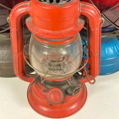 LOT 136: Vintage Dietz Oil Lanterns (3)