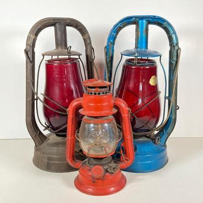 LOT 136: Vintage Dietz Oil Lanterns (3)