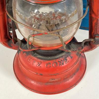 LOT 136: Vintage Dietz Oil Lanterns (3)