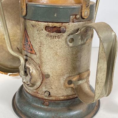 LOT 137: Vintage Delta Powerlite by Delta Electric Company and Dietz Little Wizard Oil Lantern