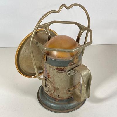 LOT 137: Vintage Delta Powerlite by Delta Electric Company and Dietz Little Wizard Oil Lantern