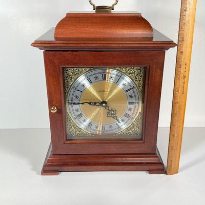 LOT 141: Vintage Bradford Highland S-9 Mantle Clock and Brass Table Lamp
