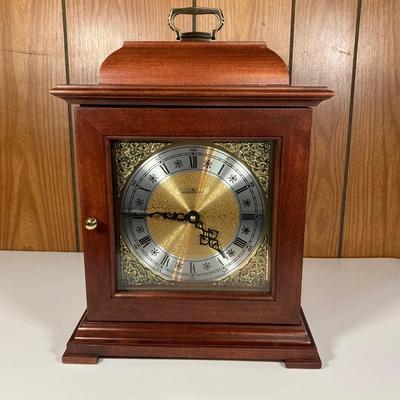 LOT 141: Vintage Bradford Highland S-9 Mantle Clock and Brass Table Lamp