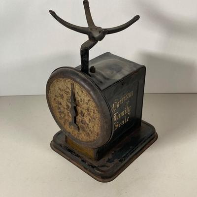 LOT 143: Antique American Family Scale Sees & Faber Philadelphia, PA