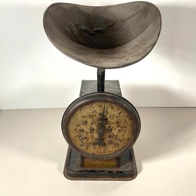 LOT 143: Antique American Family Scale Sees & Faber Philadelphia, PA