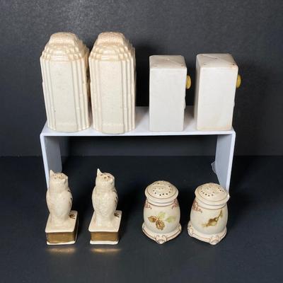 LOT 147: Vintage Salt and Pepper Collection