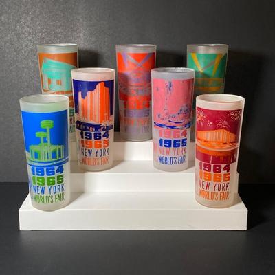 LOT 149: Collection of Seven 1964 - 1965 New York World's Fair Frosted Drinking Glasses / Barware