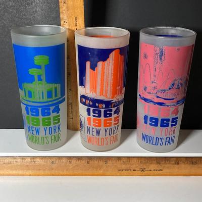 LOT 149: Collection of Seven 1964 - 1965 New York World's Fair Frosted Drinking Glasses / Barware