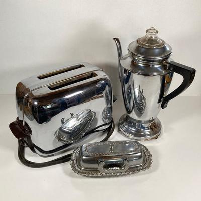 LOT 152: Vintage General Electric Toaster, Manning - Bowman Coffee Percolator, Butter Dish and West Bend Aluminum Cake Serving Tray