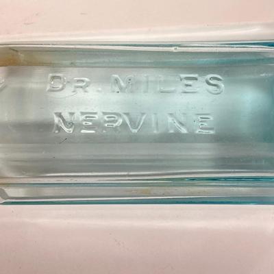 LOT 155: Vintage / Antique Apothecary Bottle Collection