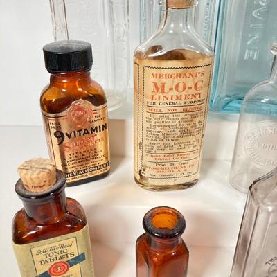 LOT 155: Vintage / Antique Apothecary Bottle Collection